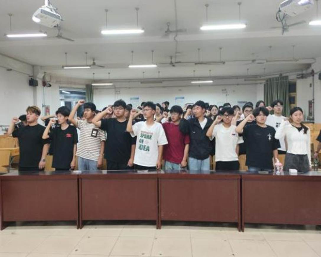 139b3b1ff56016d74ed457c777b0ff1